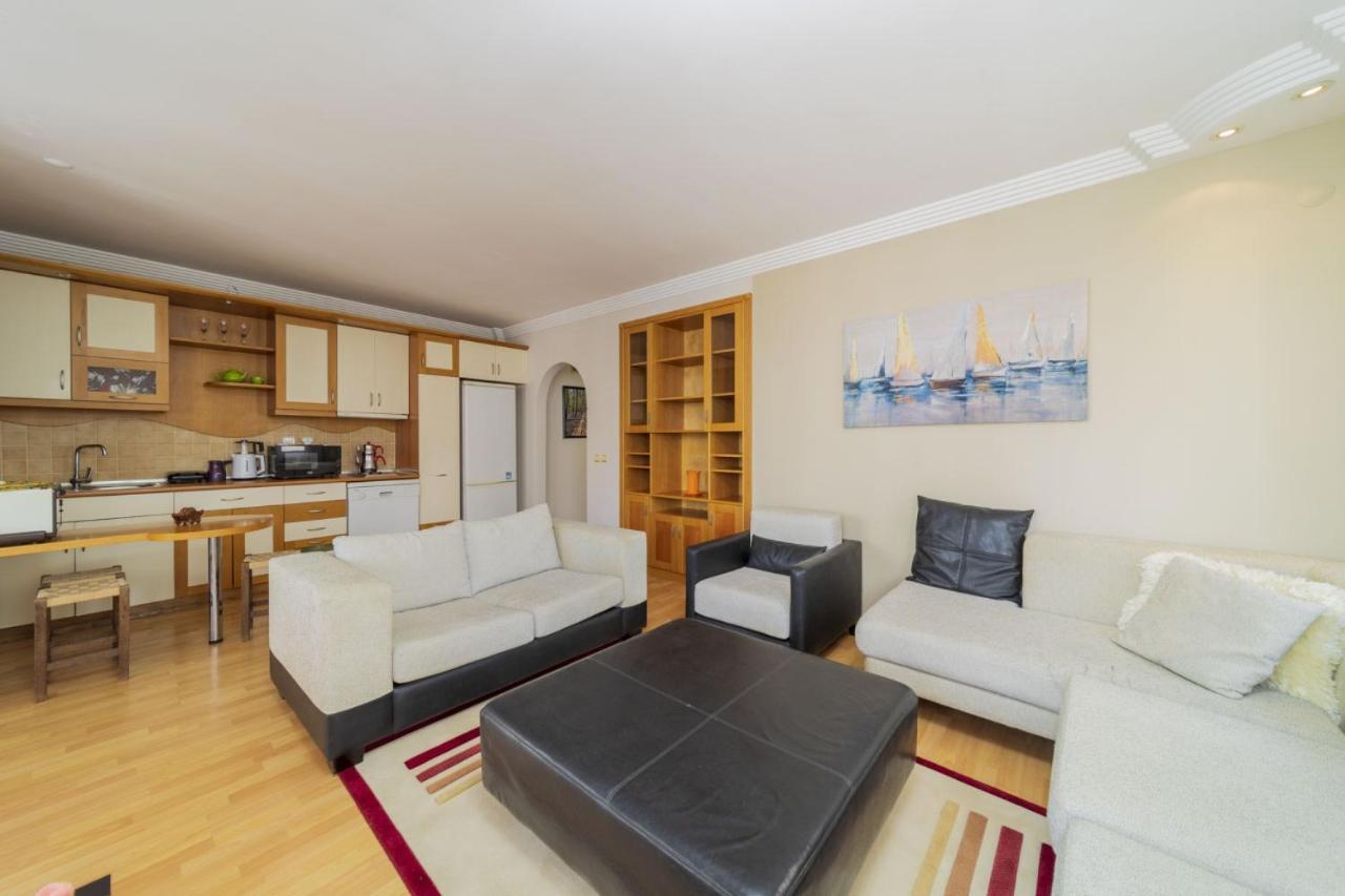 Cozy Flat With Balcony Close To Konyaalti Appartement *